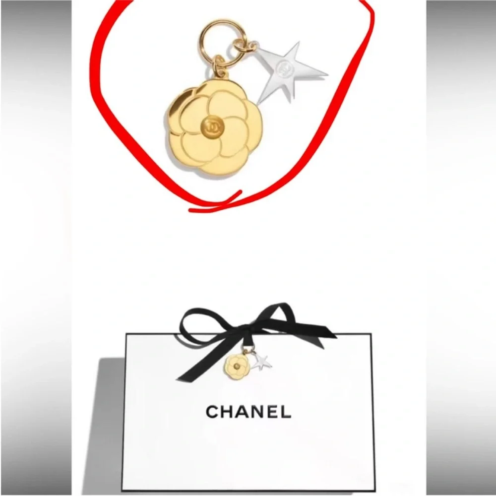 Chanel Gift keychain - Picture 2 of 6